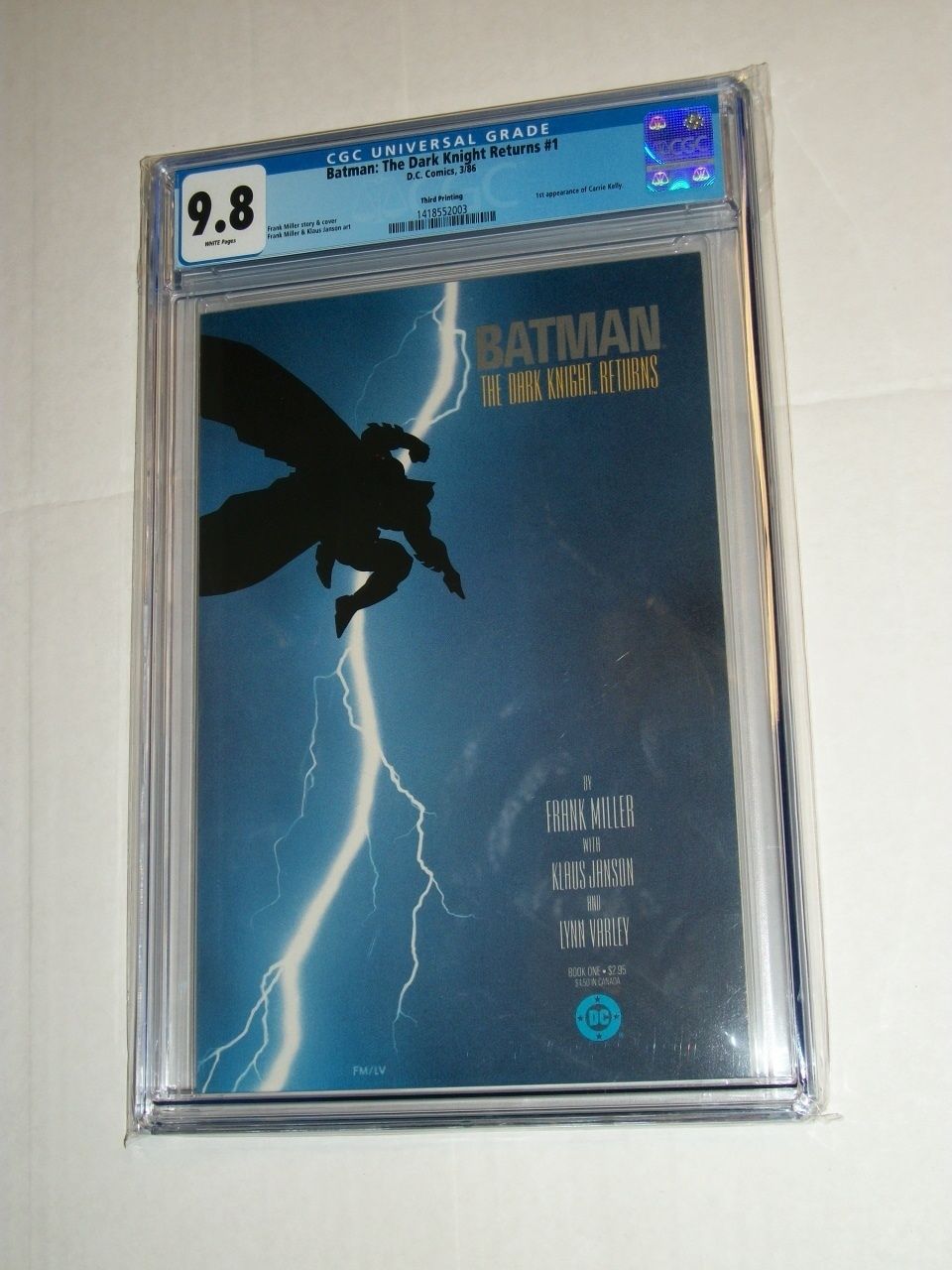 DC BATMAN DARK KNIGHT RETURNS #1 CGC 9.8 3rd Print 1st Appearance Carrie Kelly