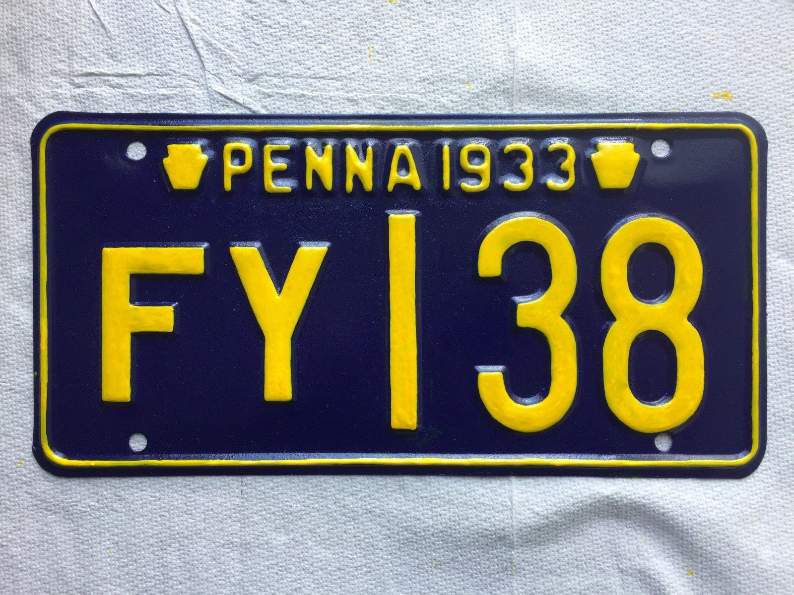 1933 PENNSYLVANIA license plate - SHARP - BRILLIANT antique vintage auto tag!