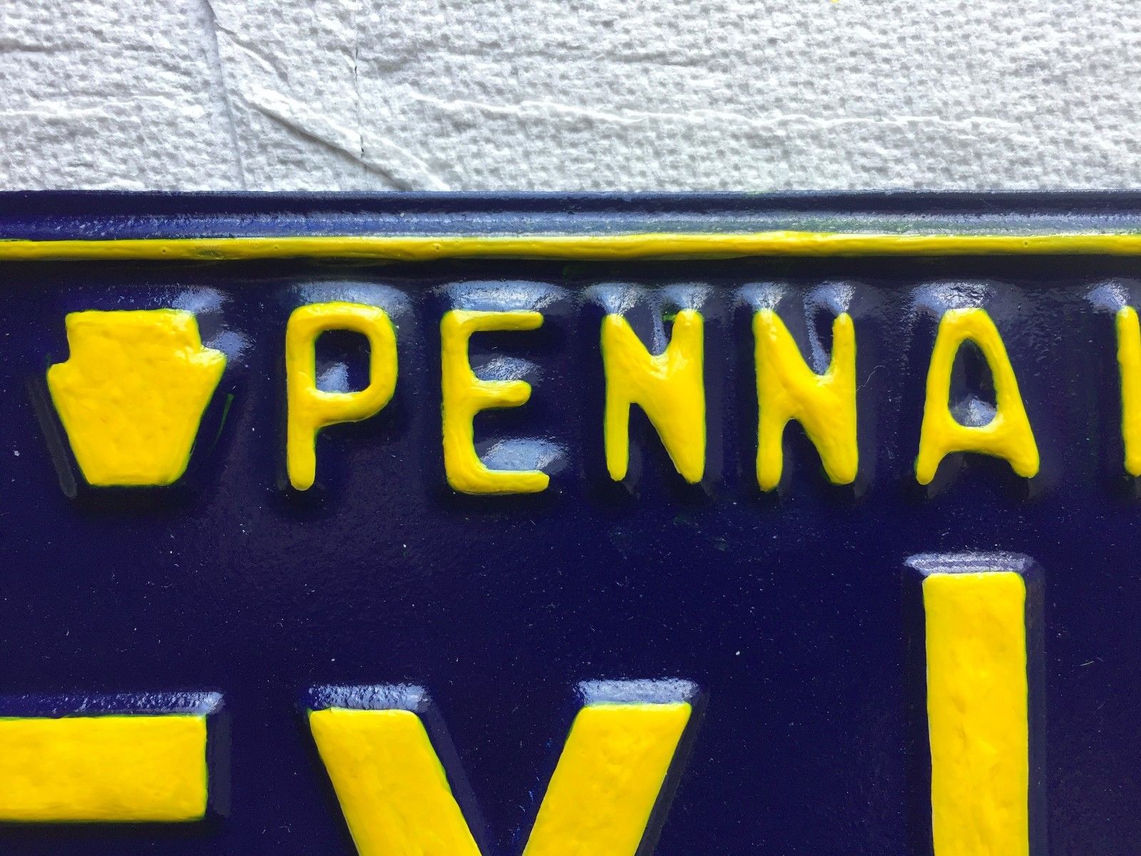 1933 PENNSYLVANIA license plate - SHARP - BRILLIANT antique vintage auto tag!