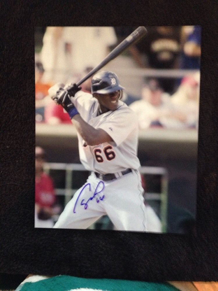 Cameron Maybin Signed Autographed 8 X 10 Baseball Picture Single Auto Photo