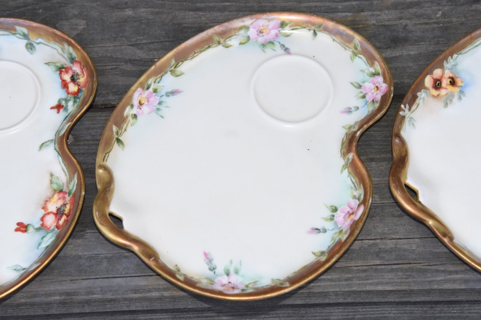 1 SET OF 4 GDA LIMOGES FRANCE SNACK PLATES HAND PAINTED FLORAL GOLD GILT 8.25" W