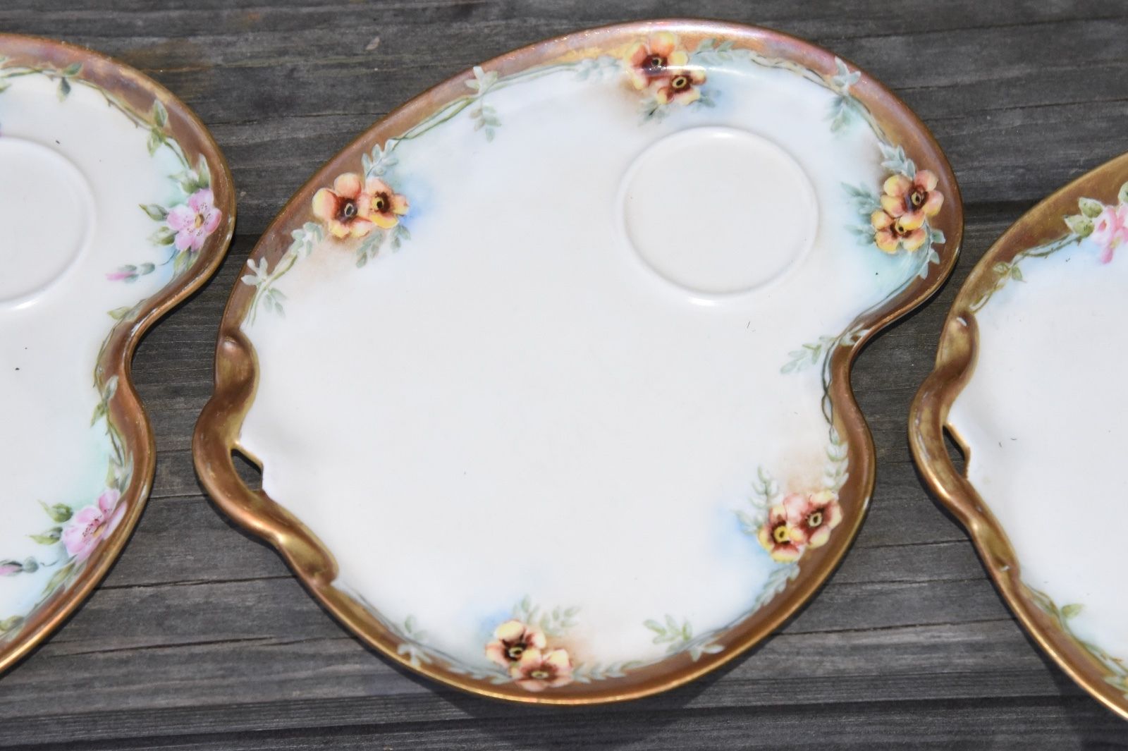 1 SET OF 4 GDA LIMOGES FRANCE SNACK PLATES HAND PAINTED FLORAL GOLD GILT 8.25" W