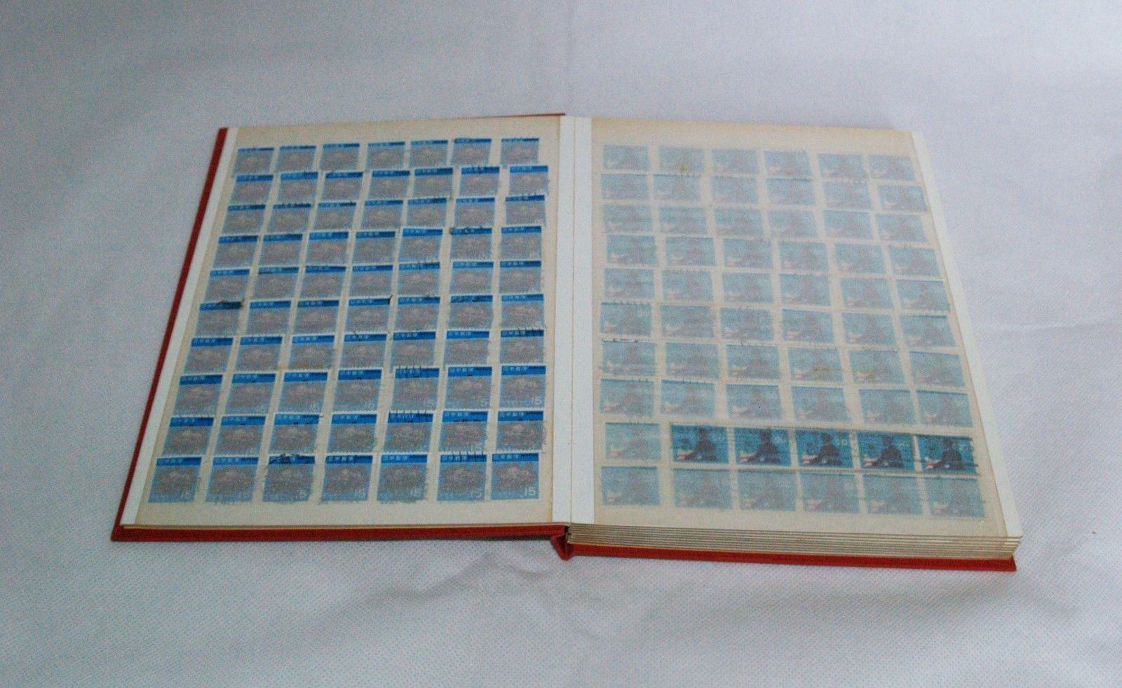 Japan used Stamps 'Small memorial' 1000 pieces with 1 Album (Glassine paper)