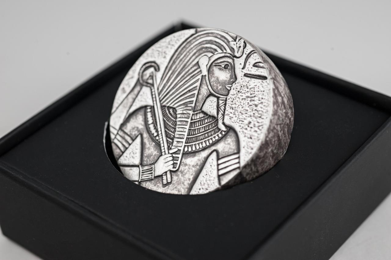 2016 5 oz Egyptian King Tut Silver Coin .999 Silver BU #A403