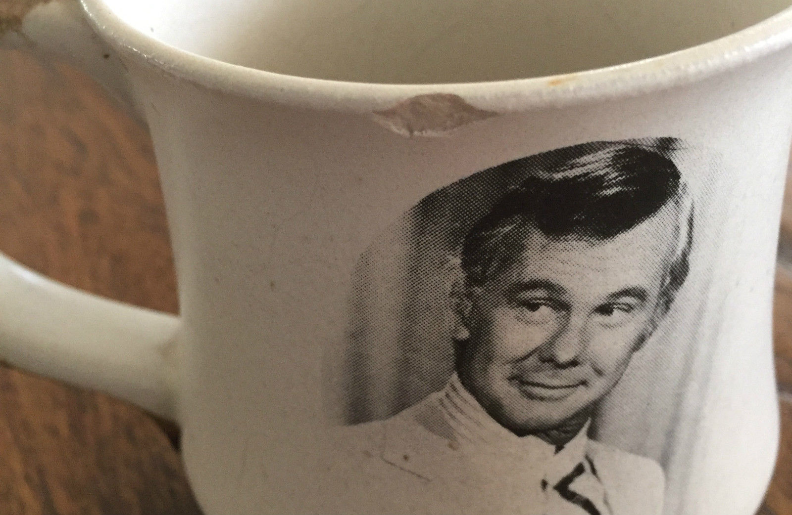 COFFEE MUG USED BY JOHNNY CARSON ON TONIGHT SHOW, 1976