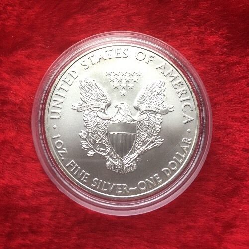 2009 Silver American Eagle. 1oz Pure Silver. BU CONDITION!!.