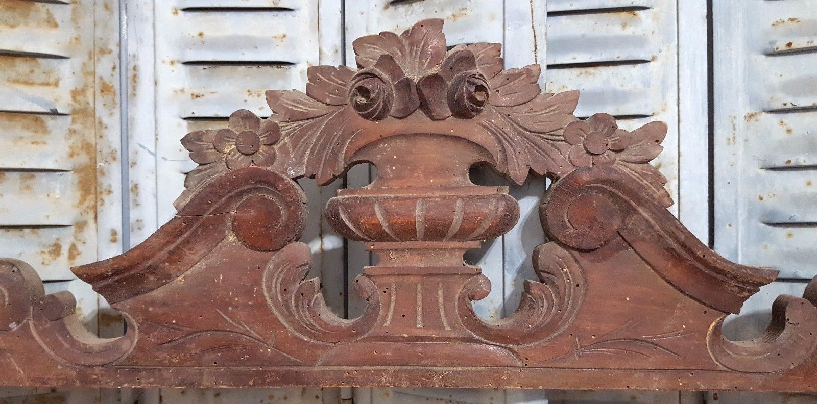 CARVED WOOD PEDIMENT ANTIQUE FRENCH FLOWER WEATHERED SALVAGED CARVING CREST 19th