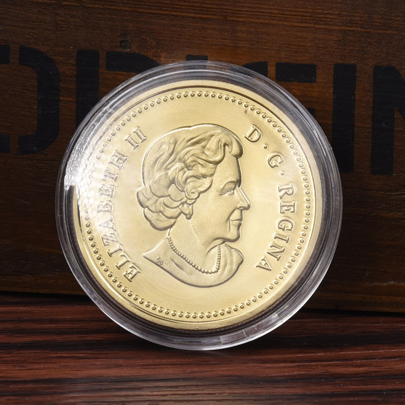 ELIZABETH ll Gold Color commemorative coin