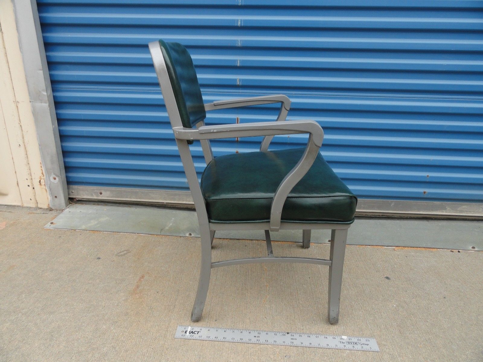 VINTAGE 1960's STEELCASE INDUSTRIAL TANKER ARM CHAIR GREEN