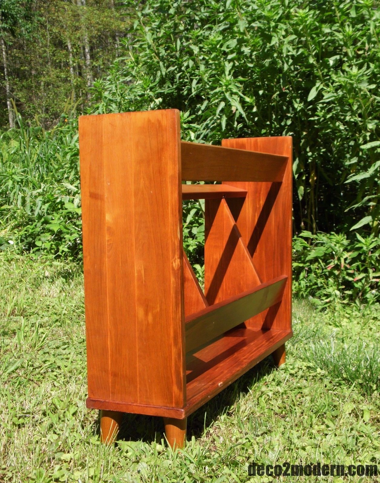 Vintage 1960's Mid Century Modern Walnut Bookcase Peg Leg Book Shelf Shoe Stand