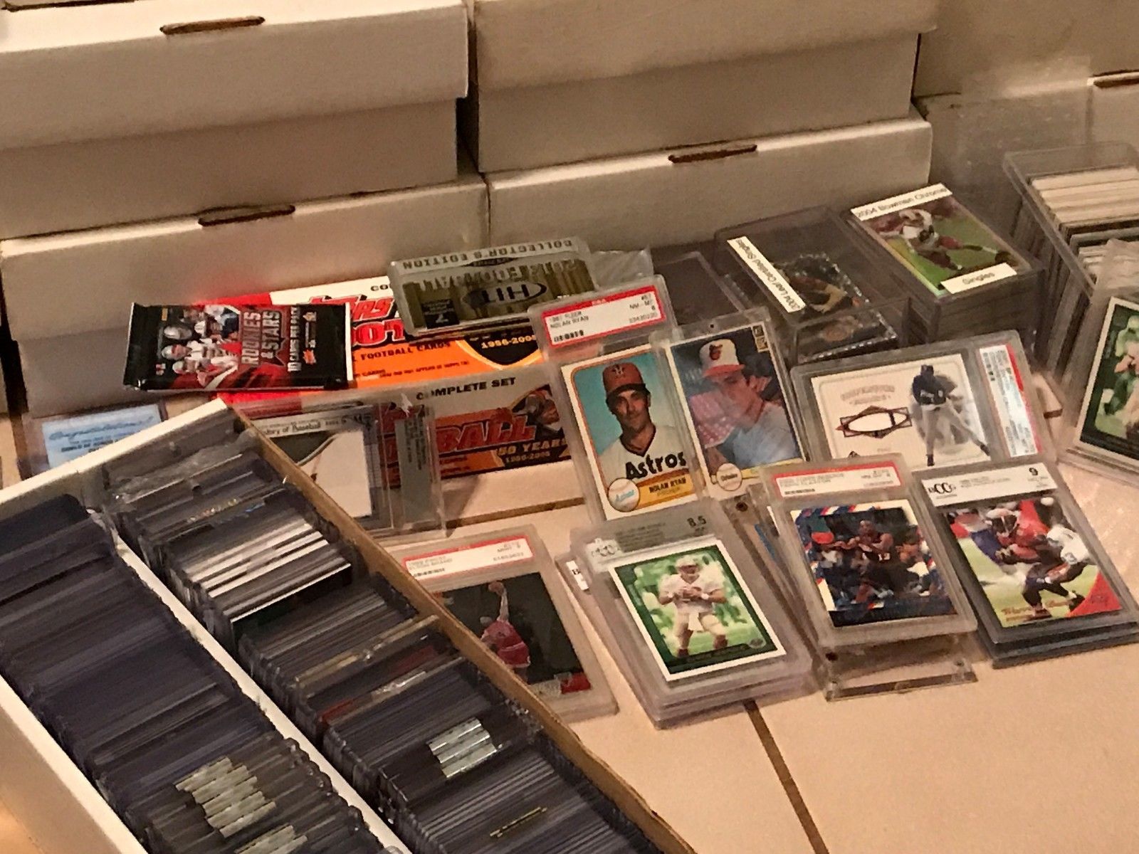 Massive Sports Card Collection - Rookies & Autographs -HOF- Grab Lots!!!