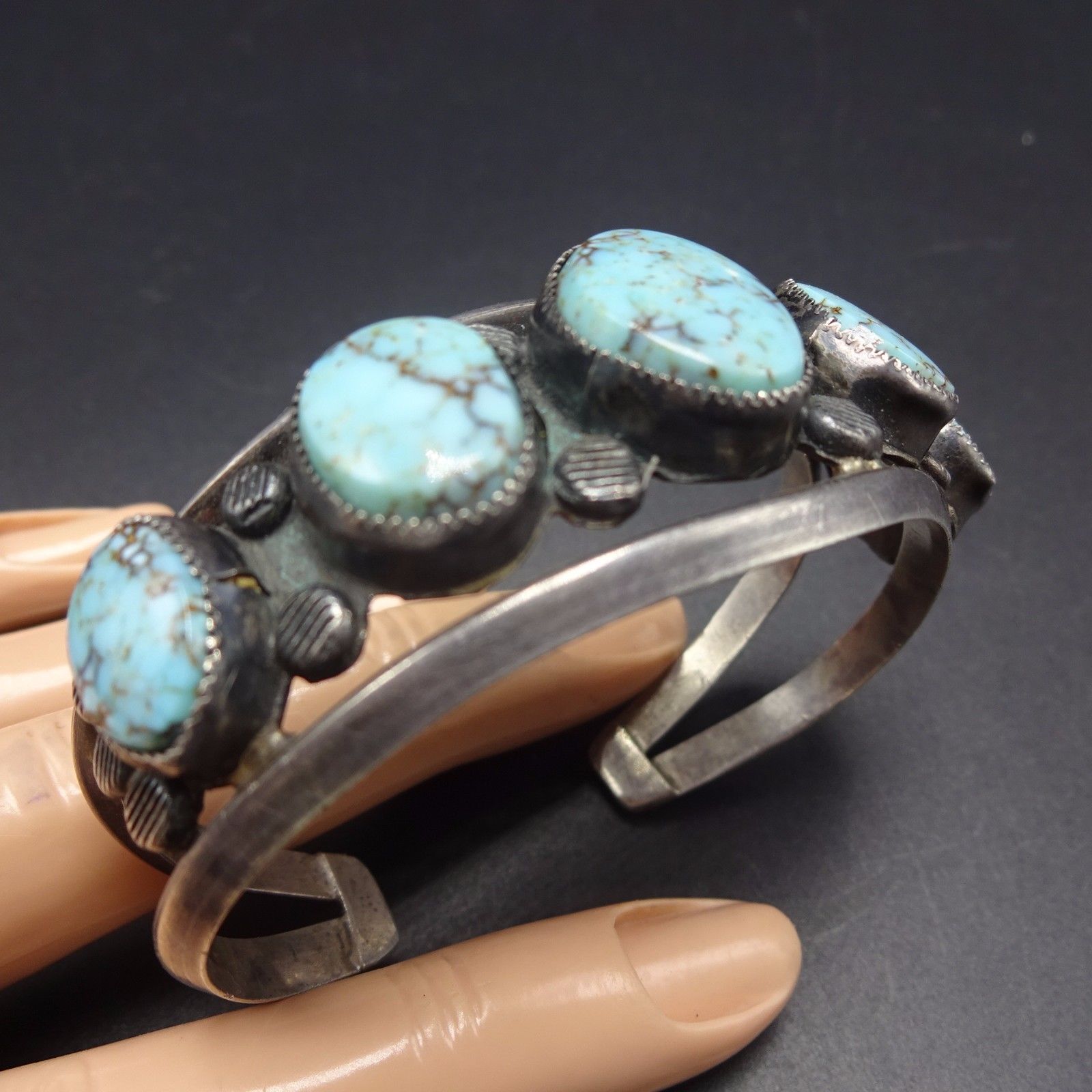 Vintage NAVAJO Sterling Silver & Light Blue TURQUOISE Cuff BRACELET