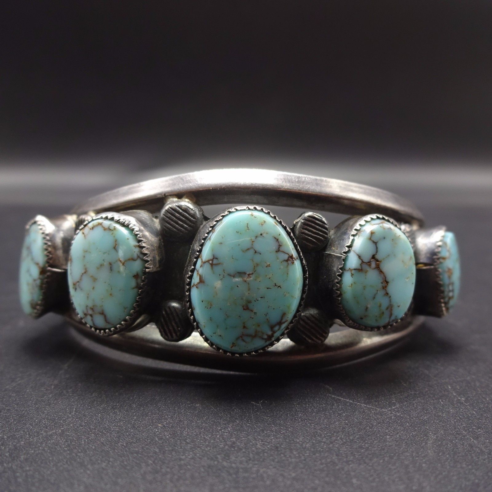 Vintage NAVAJO Sterling Silver & Light Blue TURQUOISE Cuff BRACELET