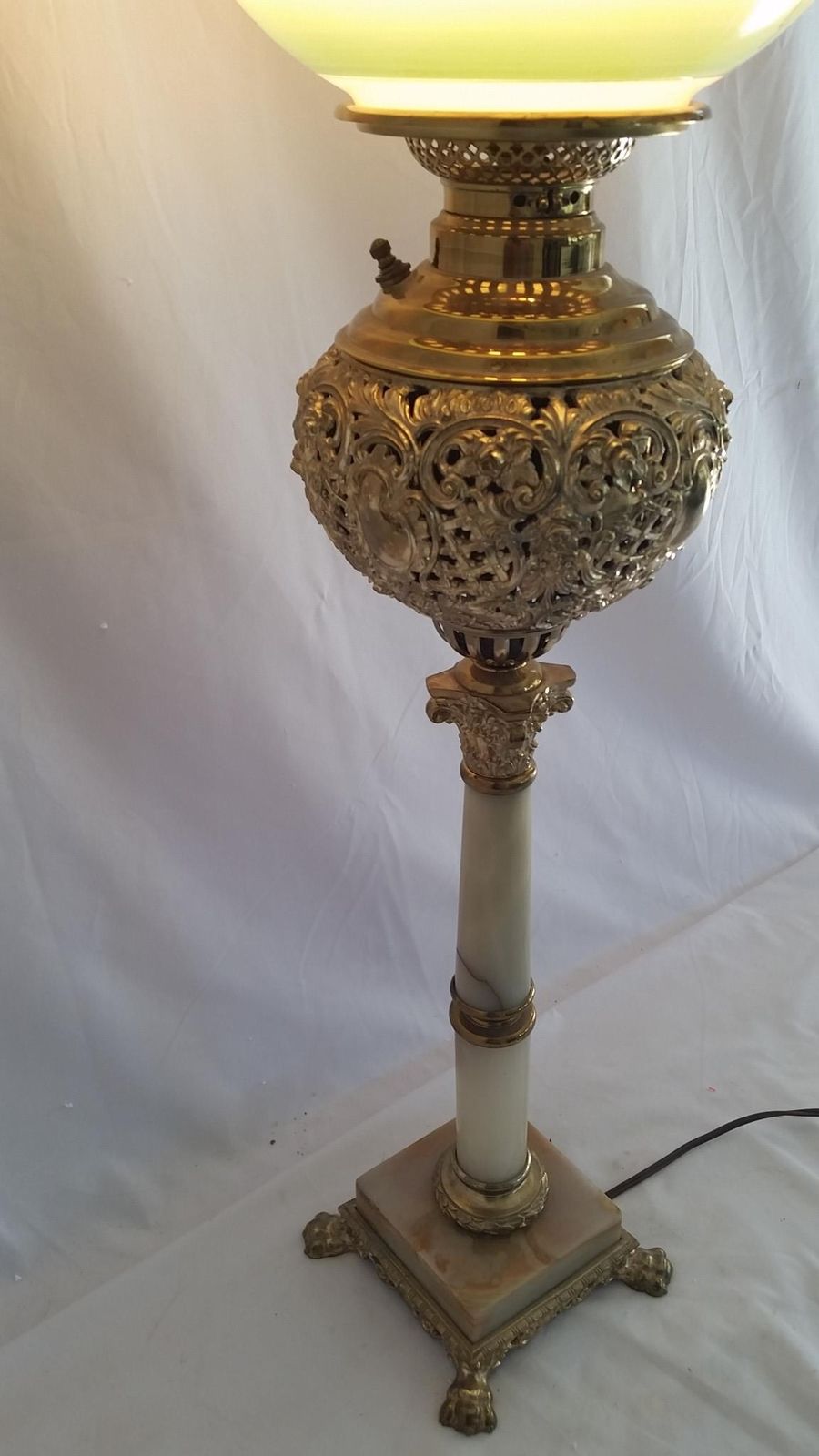 Antique Parlor,Banquet,GWTW Gilt Oil Lamp,Painted Roses Shade,Marble,Electrified