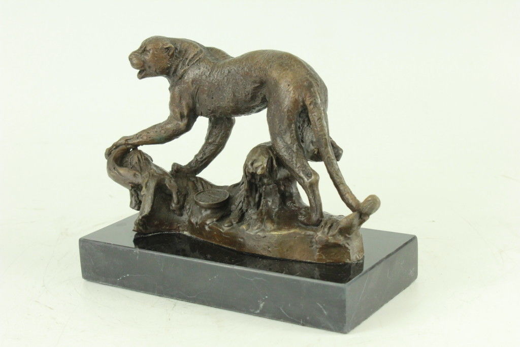 Cheetah Wildlife Art Deco Style Art Nouveau Style Decor Bronze Sculpture Statue