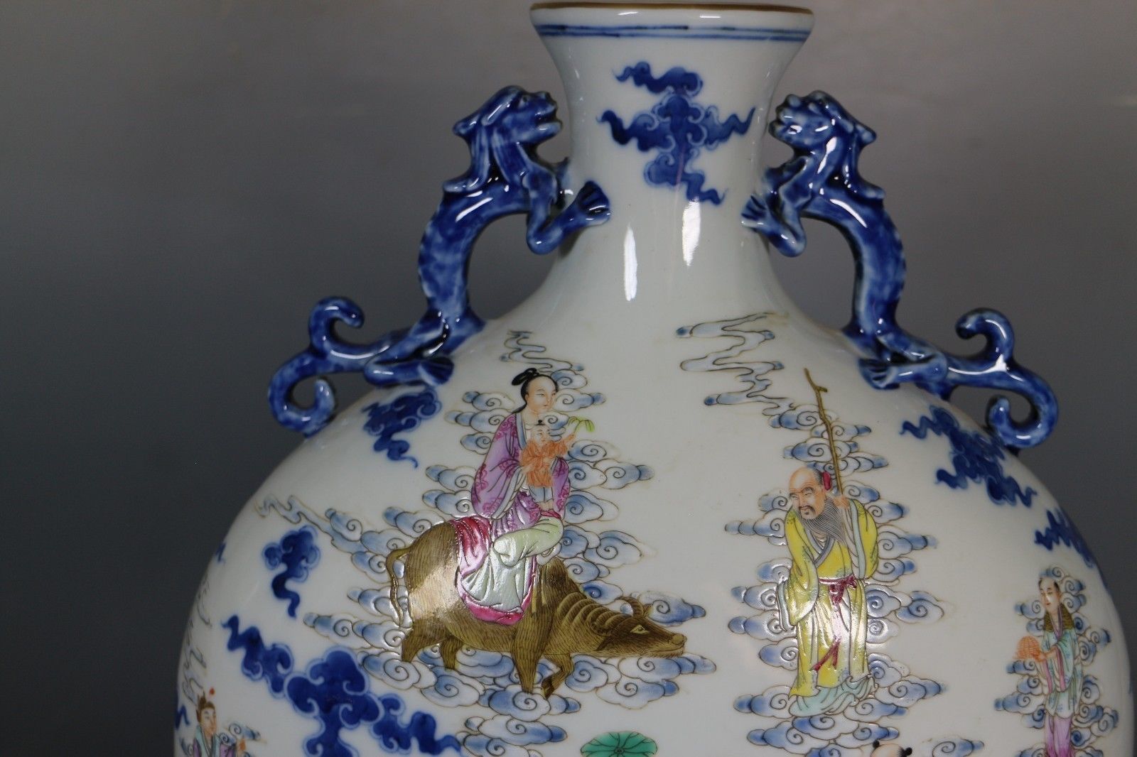 beautiful chinese famille rose and blue&white porcelain vase