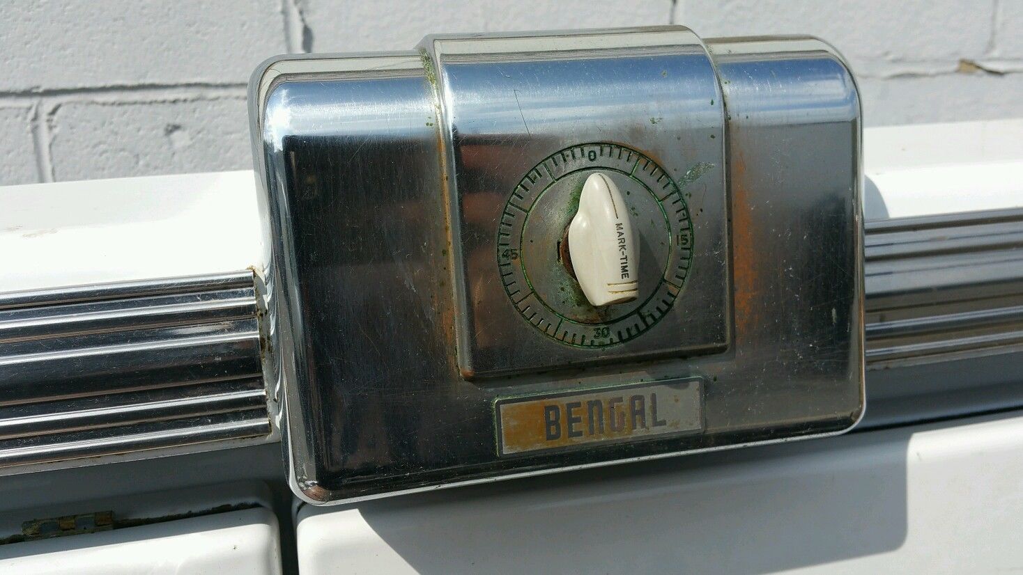 Vintage Bengal Natural Gas & Coal Stove