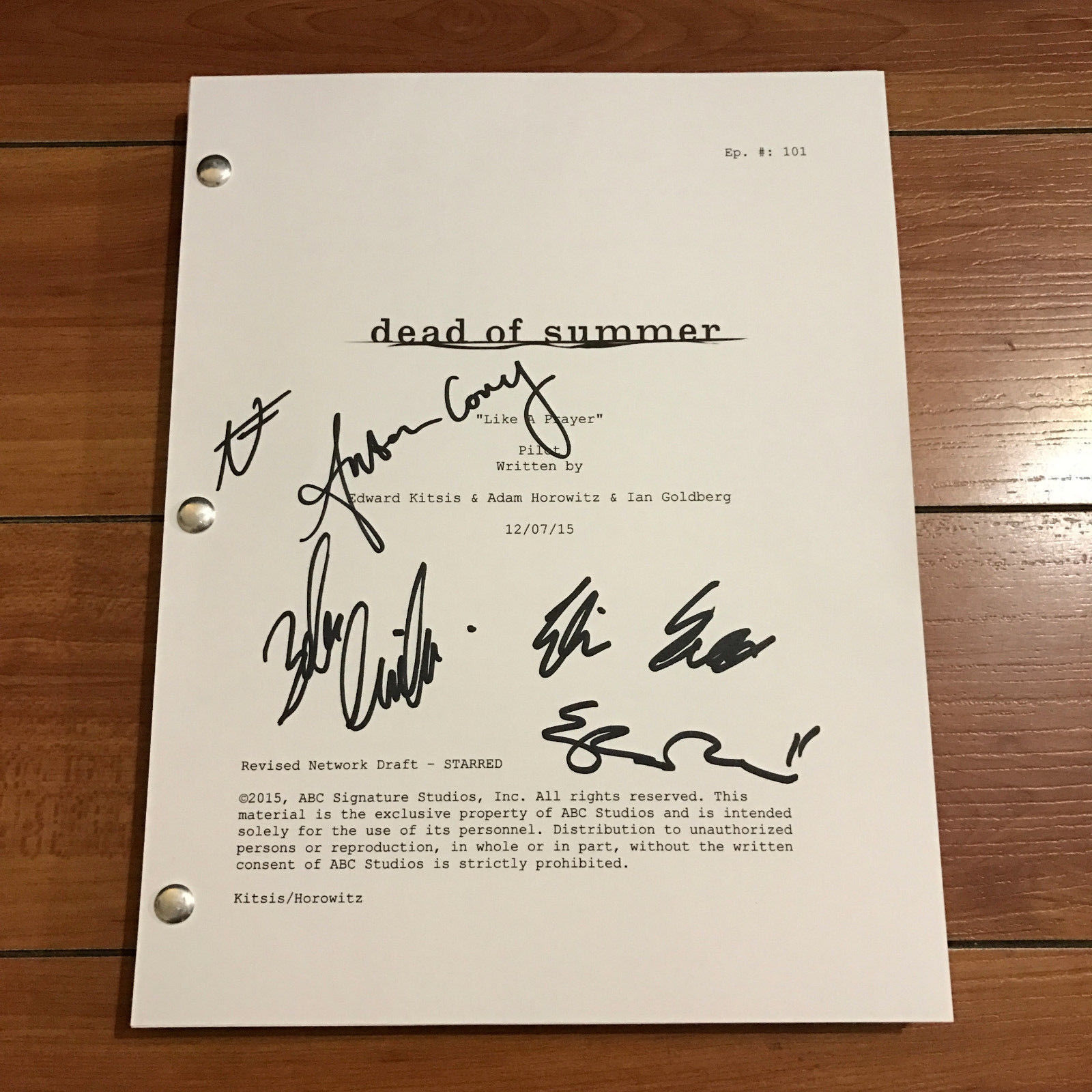 DEAD OF SUMMER SIGNED PILOT SCRIPT BY +5 CAST - ELIZABETH MITCHELL w/ PROOF