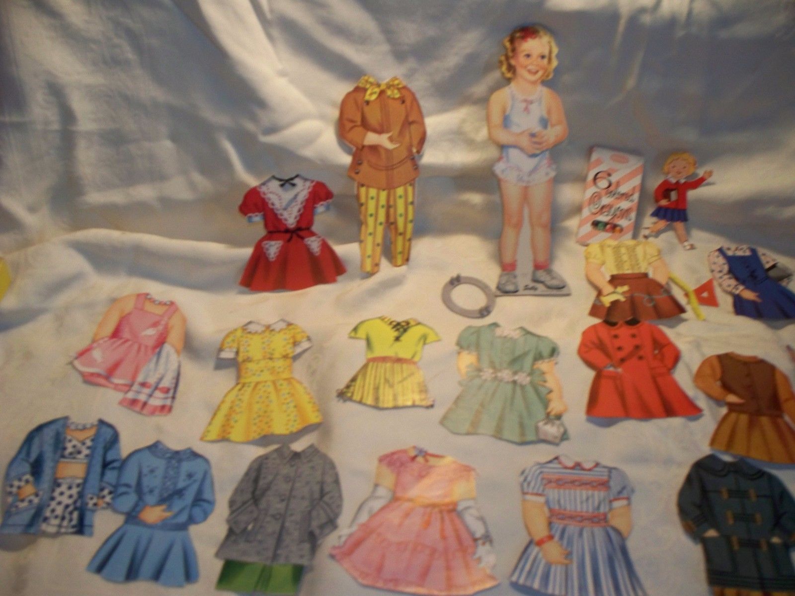 Magic Stay-on Dresses with Doll by Whitman