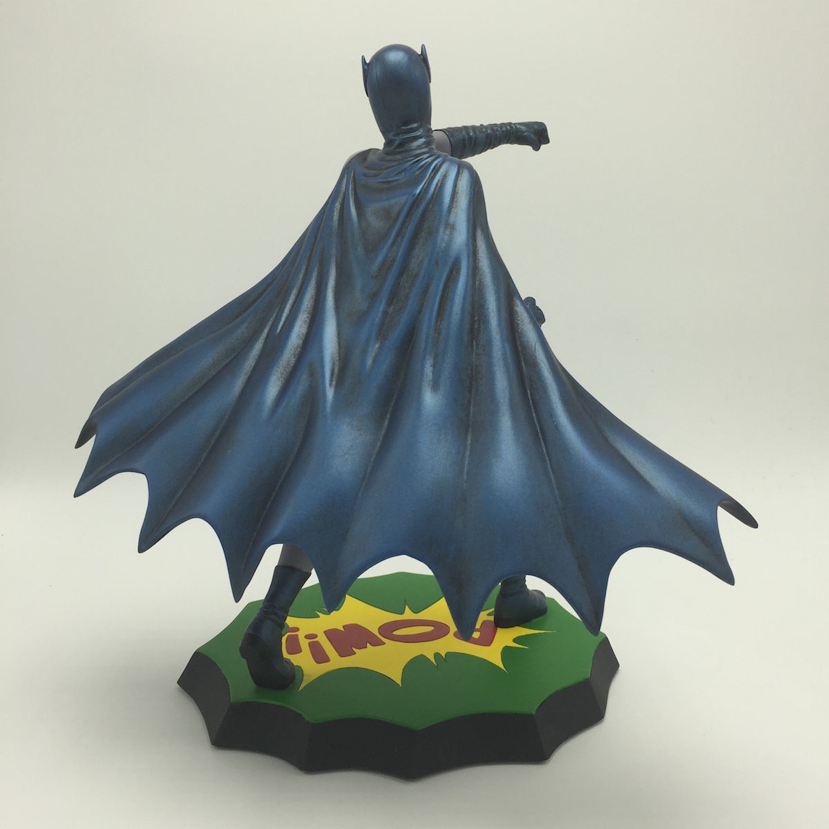 Diamond Select Toys Batman 1966 Adam West Statue