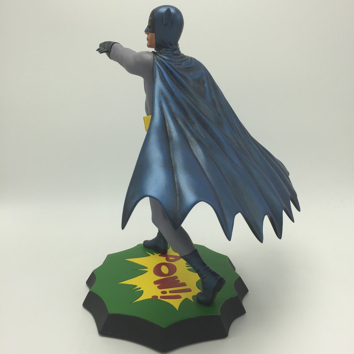 Diamond Select Toys Batman 1966 Adam West Statue