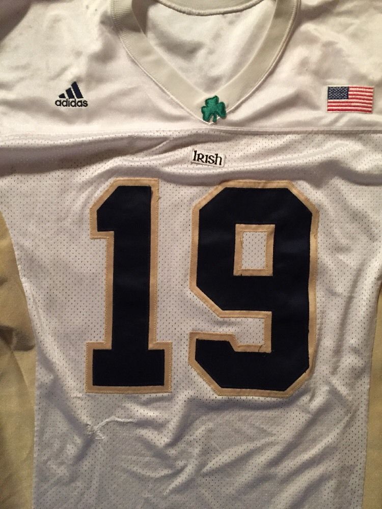 2001 GAME USED NOTRE DAME FOOTBALL AWAY JERSEY #19