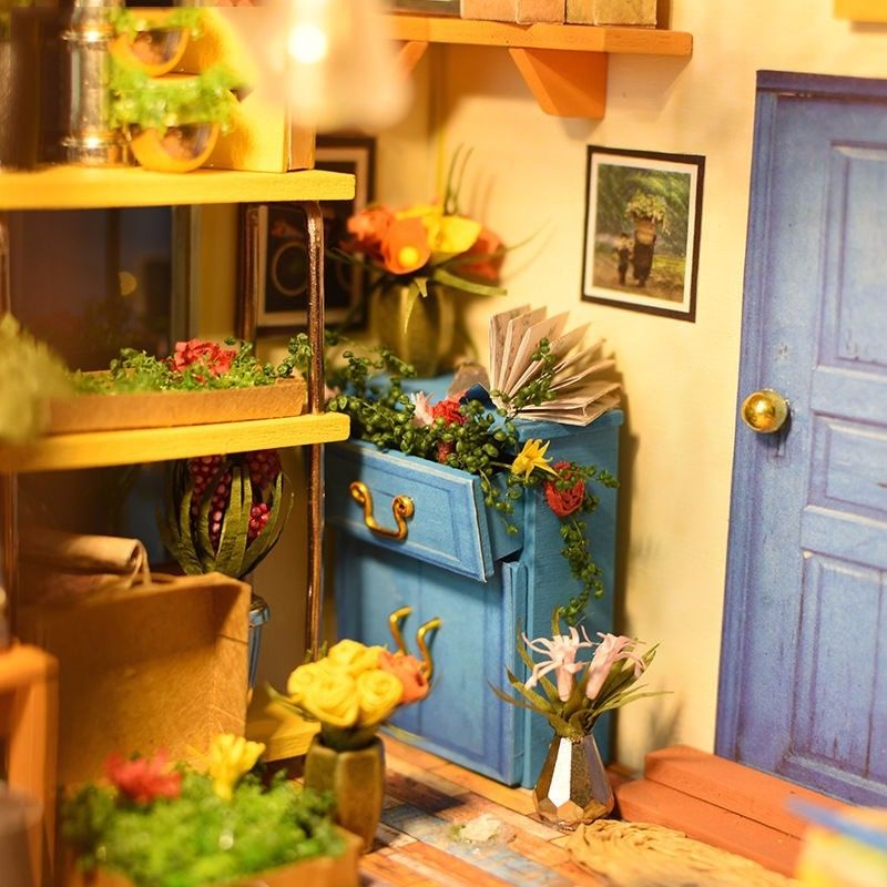 DIY 3D House Mini Wooden Flower Dollhouse With Furniture Kit Light Creative Gift