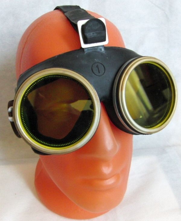 USSR Russian Army Special-purpose Radiation Protective Goggles OPF Original