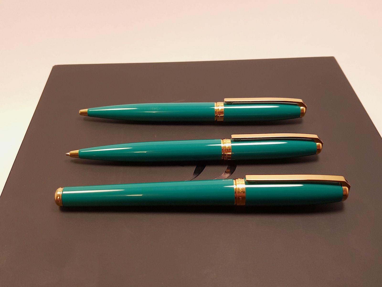 S.T. Dupont Fidelio Green Lacquer Pencil, Ballpoint Pen & Fountain Pen Set