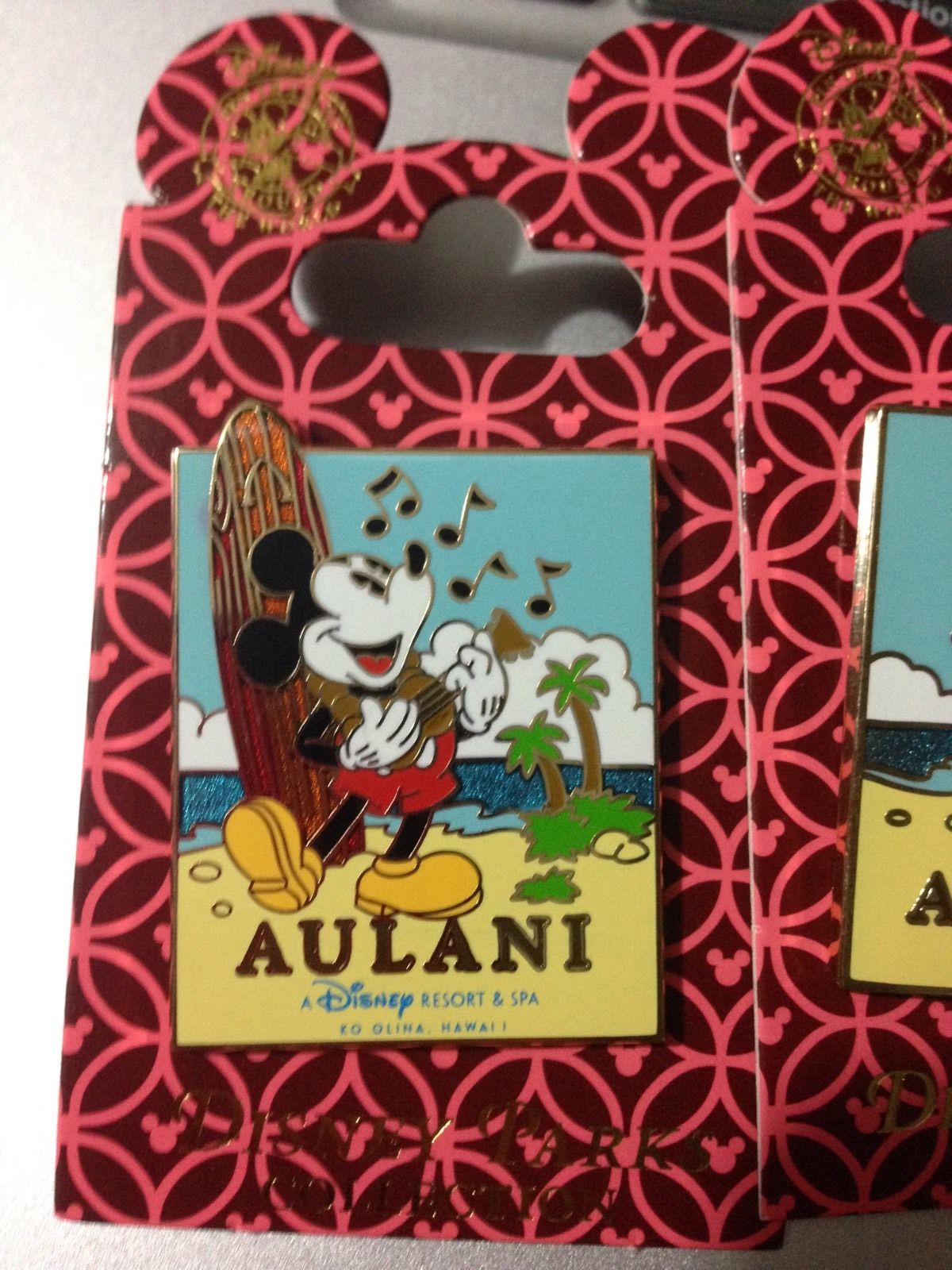 Aulani Disney Resort Aloha Mickey and Minnie Mouse Disney 2 Pins