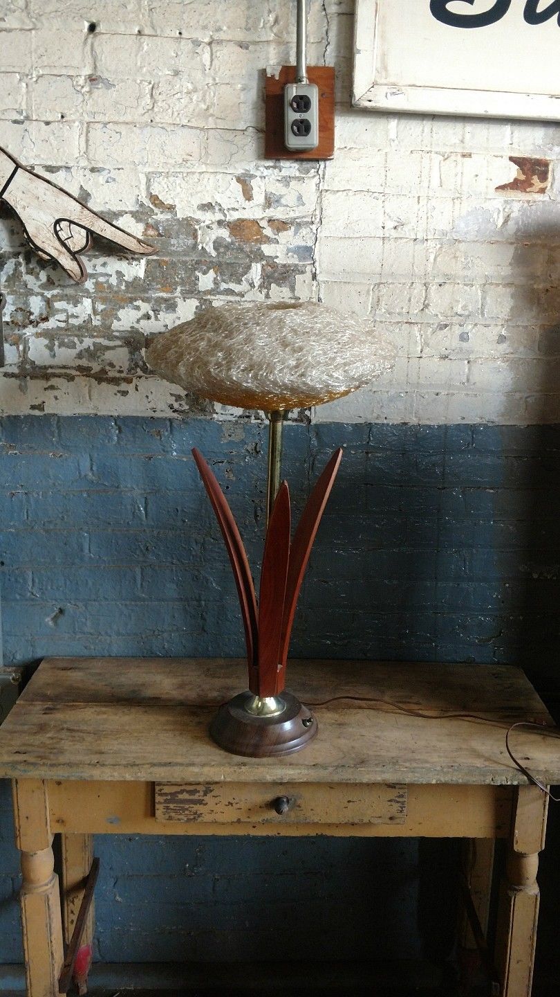 Danish Modern Mid-century Spaghetti Light Czechoslovakian Atomic Age Lamp Tulip