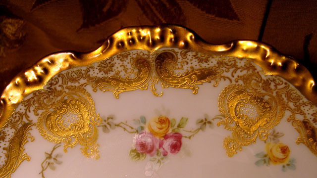 VINTAGE J.C. LIMOGES COIFFE MARK PLATE(S) 8 1/2" ROSES HEAVY GOLD MADE IN FRANCE