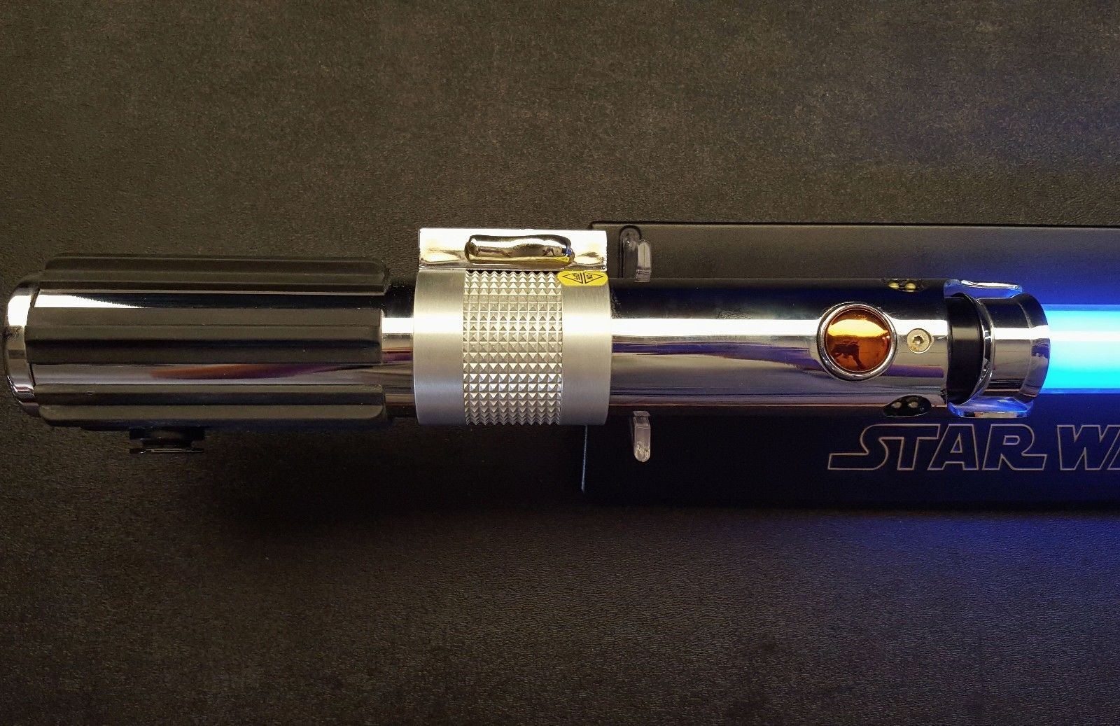 Star Wars Anakin Skywalker ROTS Force FX Master Replica Lightsaber SW-208 2005