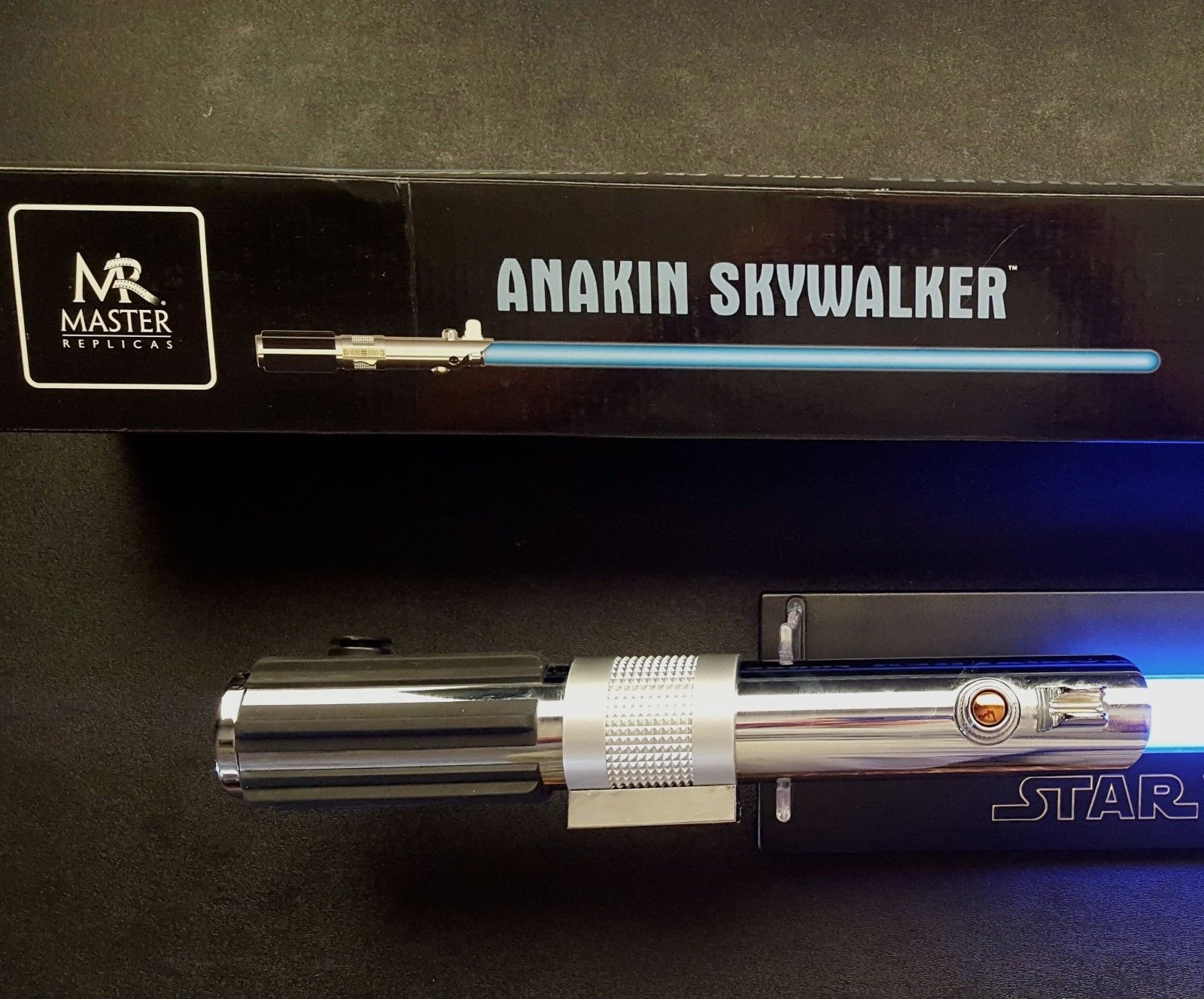 Star Wars Anakin Skywalker ROTS Force FX Master Replica Lightsaber SW-208 2005