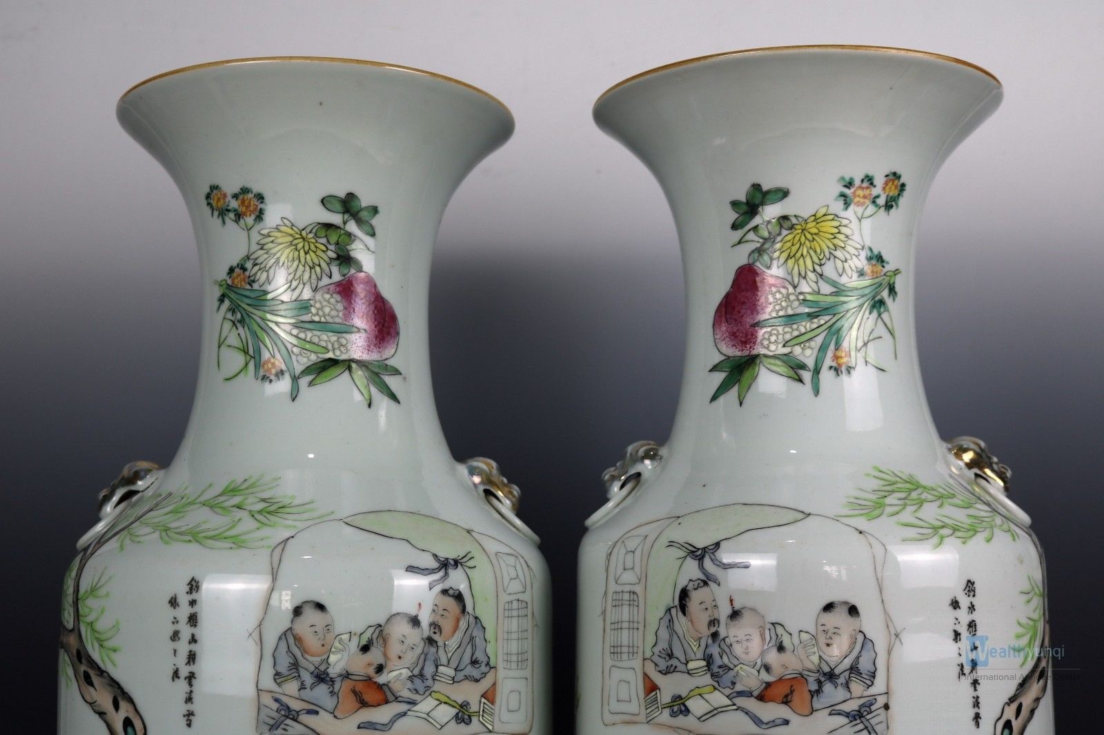 Fine Beautiful Chinese huge A pair Famille Rose porcelain character Vase