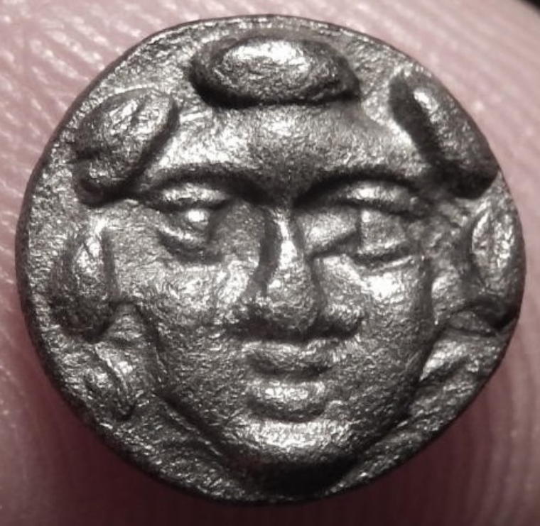 MORTOWN Selge Pisidia, 370 BC Silver Trihemiobol Medusa + Athena - high grade