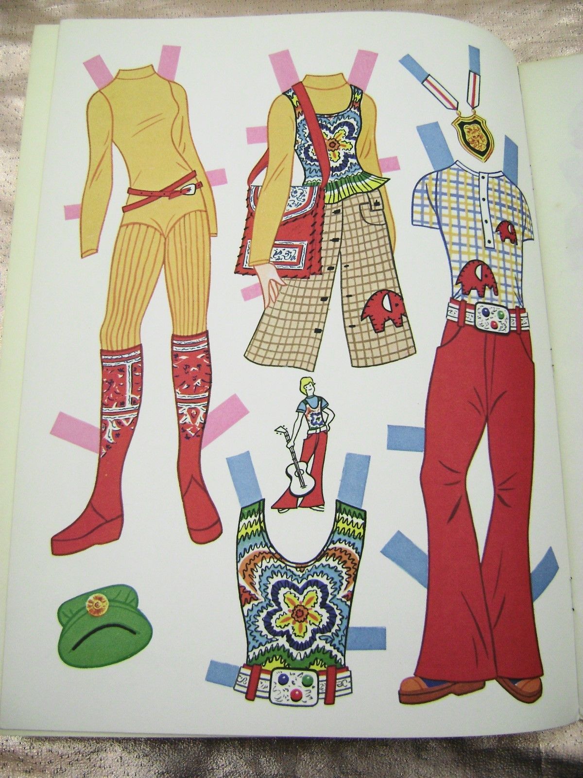 VTG PAPER DOLLS 1970s MODS 1960s FASHIONS  WHITMAN/GOLDEN  UNCUT $1 SHIPPING!!!