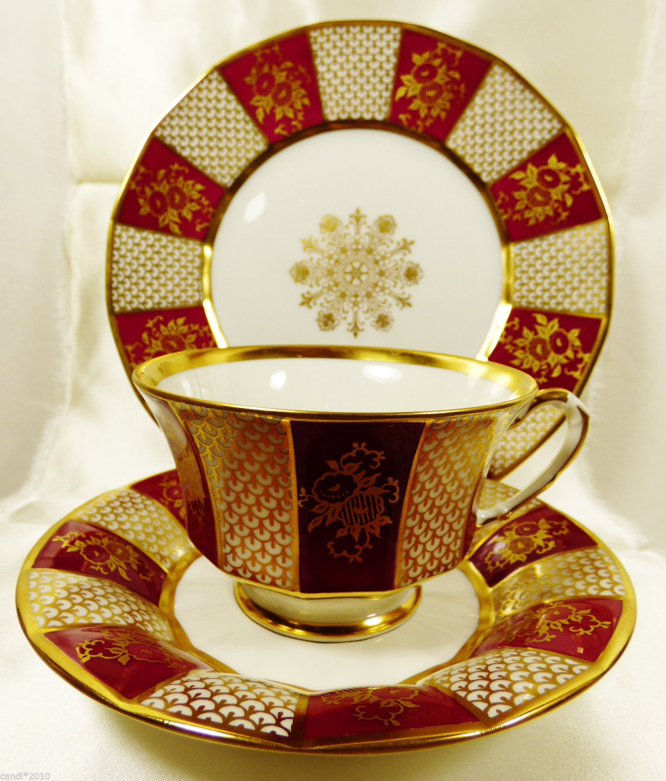 FURSTENBERG GERMANY PORCELAIN 3 piece CUP SAUCER DESSERT PLATE SET GOLD RED