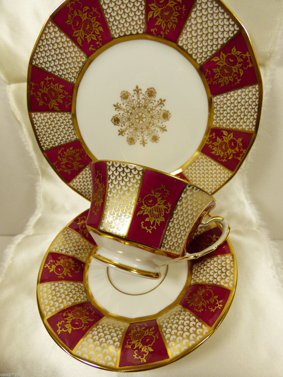 FURSTENBERG GERMANY PORCELAIN 3 piece CUP SAUCER DESSERT PLATE SET GOLD RED