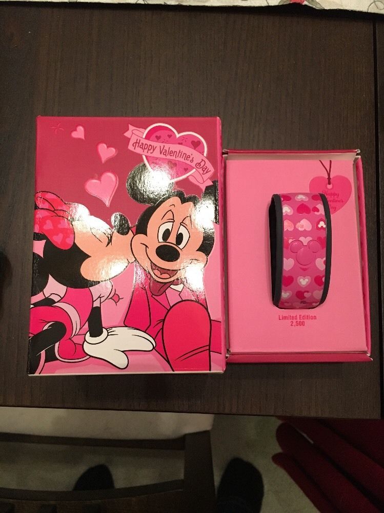 Valentines Day Magic Band Minnie And Mickey Walt Disney World