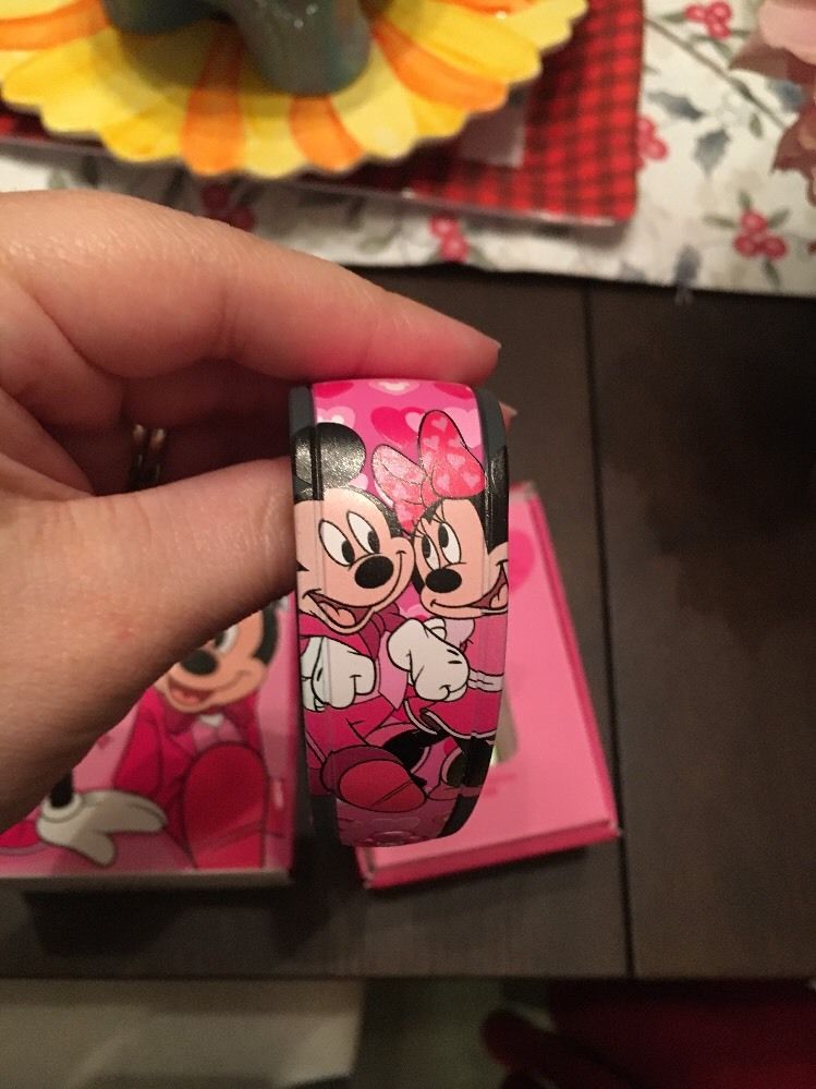 Valentines Day Magic Band Minnie And Mickey Walt Disney World