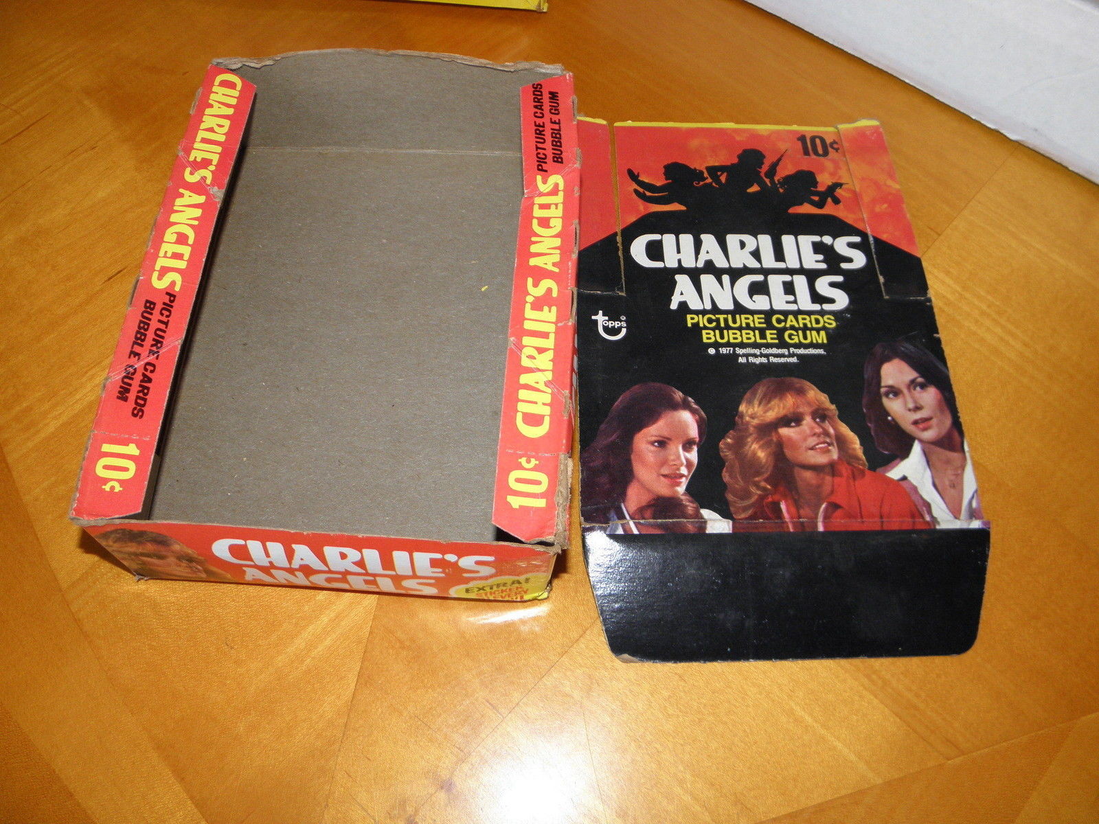 Charlie's Angels Series #1 1977 Topps Complete Set 1-55 11 Stickers Box & 2 Wrap