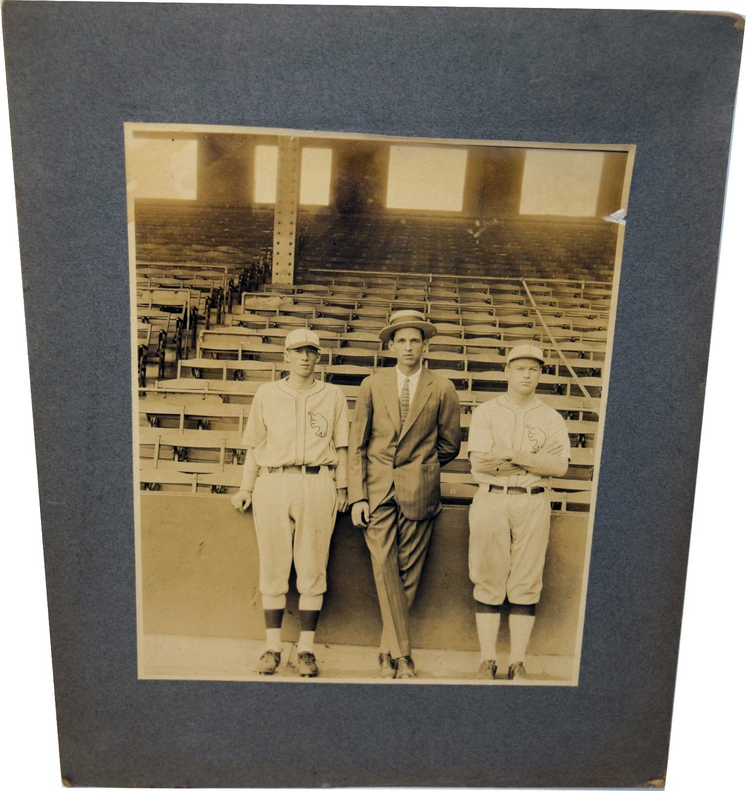 VINTAGE LEFTY GROVE CANDID PHOTO LOT 4 PHILADELPHIA A'S GREAT CONTENT RARE