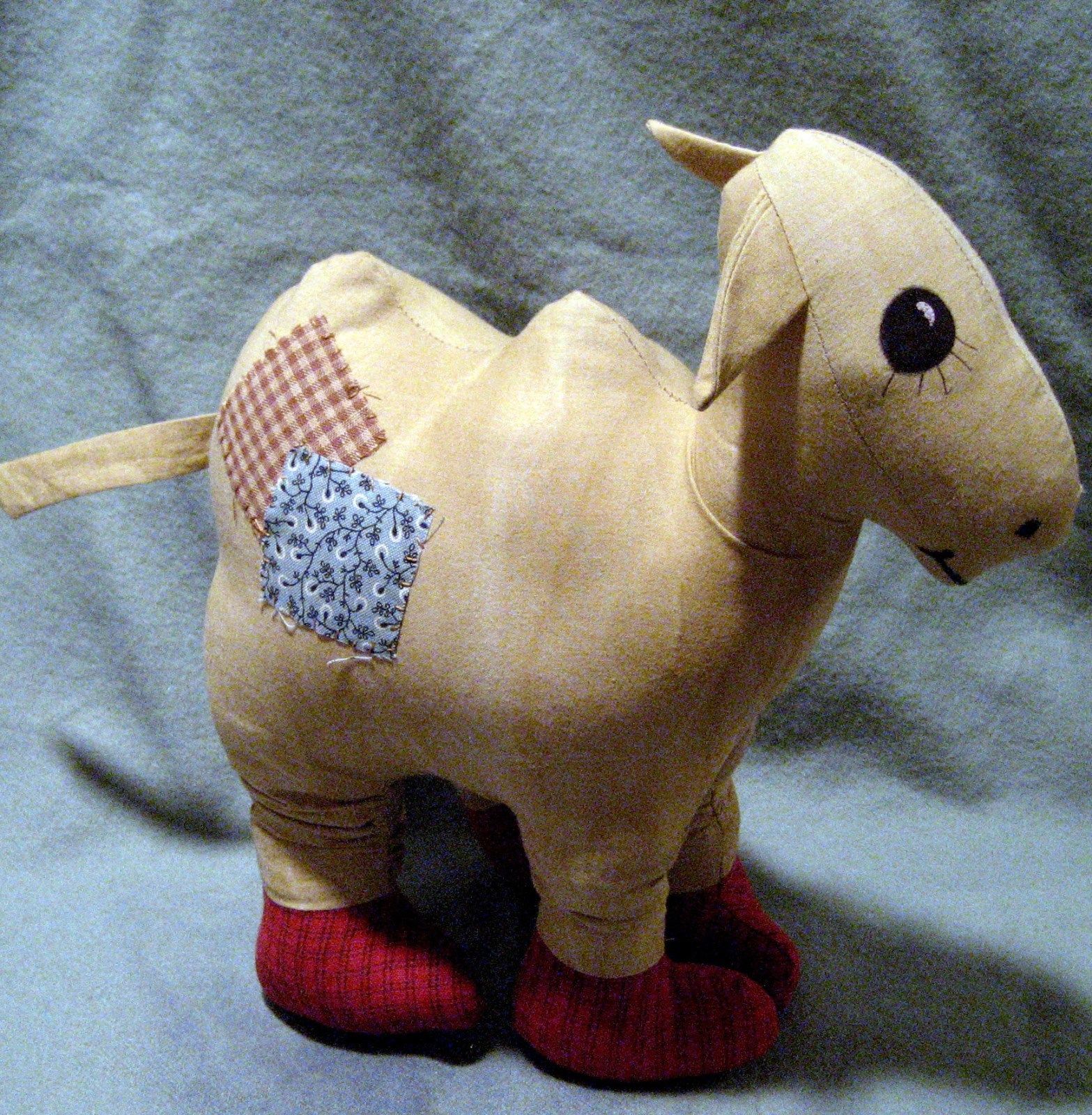 Raggedy Ann’s Camel with Wrinkled Knees E-Pattern