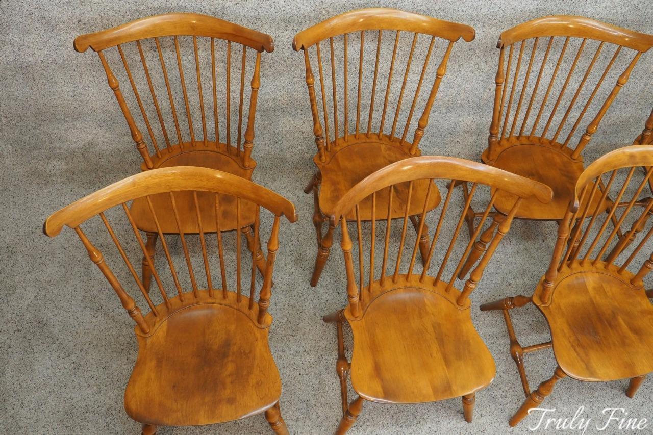 Superior Windsor Nichols & Stone set of 8 Dining Room Suite Farm Table Chairs