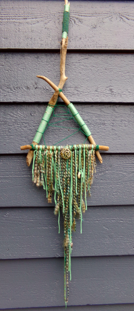 Wall Hanging Art Decoration Boho Bohemian Green Driftwood Dream Catcher Triangle