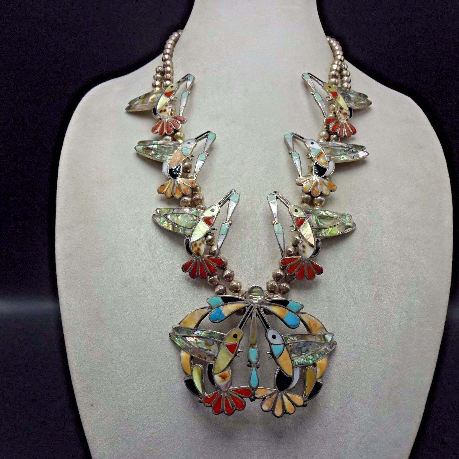 Exquisite Vintage ZUNI Sterling Silver MULTI STONE Inlay HUMMINGBIRD NECKLACE