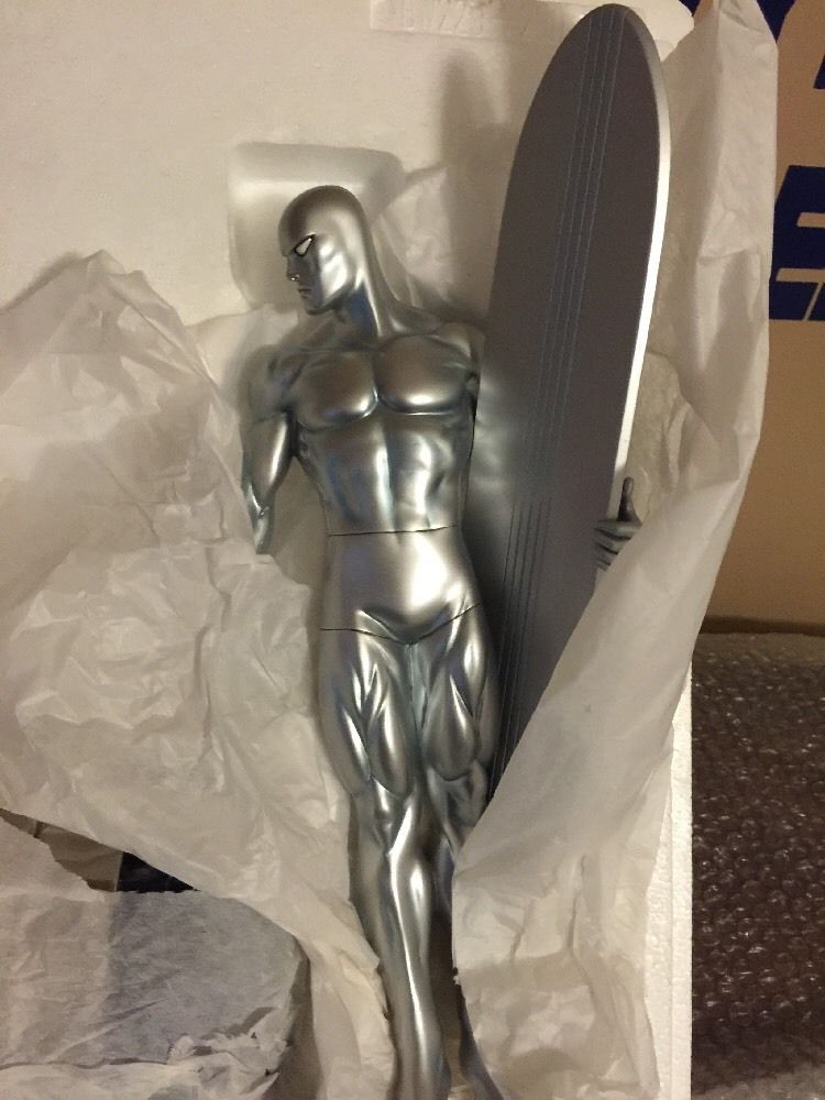 SILVER SURFER PAINTED VERSION  Bowen Designs Statue  0452/1000