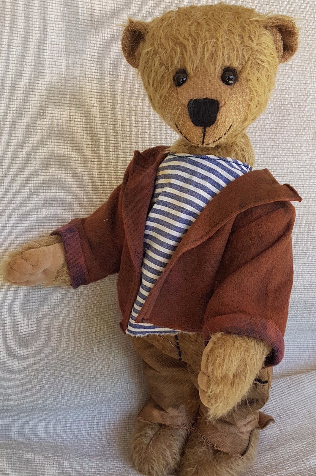 NEW: Craft Pack * LEO *, 38 cm, with Clothes * gelibären