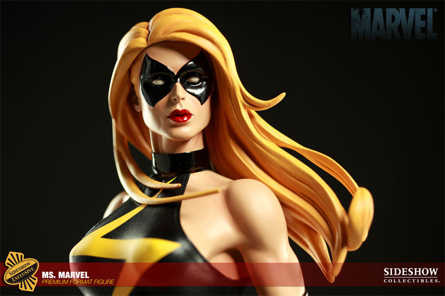 Sideshow Exclusive MS MARVEL Premium Format Statue #222/750 MIB Avengers